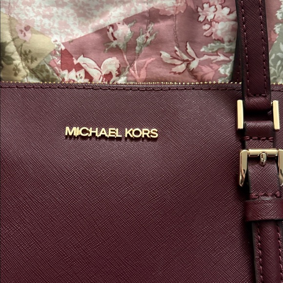Michael Kors Burgundy Saffiano Leather Tote with Gold Hardware - Picture 3 of 9